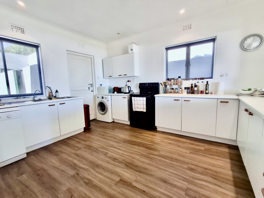 3 Bedroom Property for Sale in Jakkalsfontein Western Cape